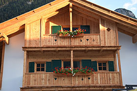 Falegnameria Endrizzi - Serramenti, balconi in legno